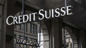Швейцарский Credit Suisse продают